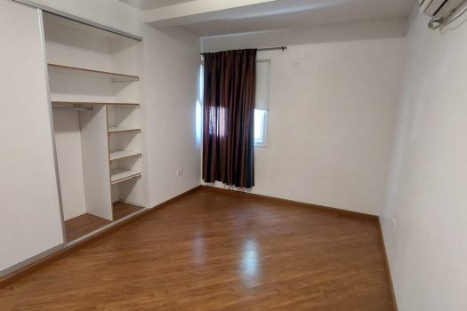 Capital, casa 3 dorm. 3 baños y piscina.