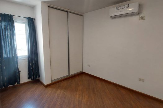 Capital, casa 3 dorm. 3 baños y piscina.