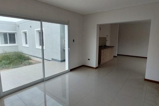 B°Privado, muy amplia, 3 dorm. 2 baños