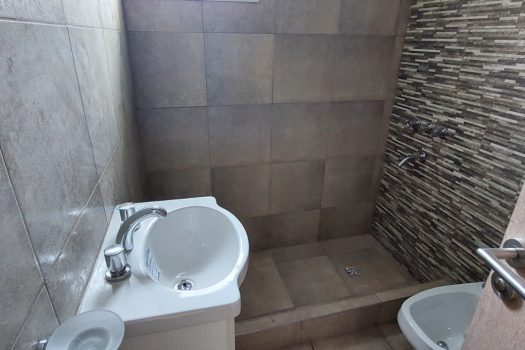 B°Privado, muy amplia, 3 dorm. 2 baños