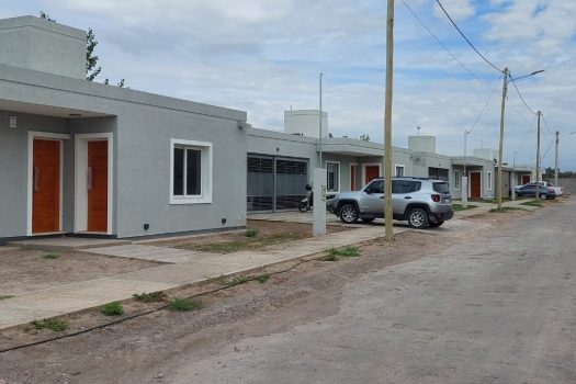 B°Privado, muy amplia, 3 dorm. 2 baños