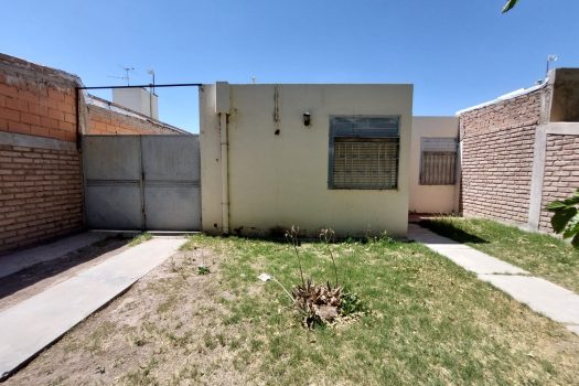 Rawson, casa 2 dorm. zona residencial