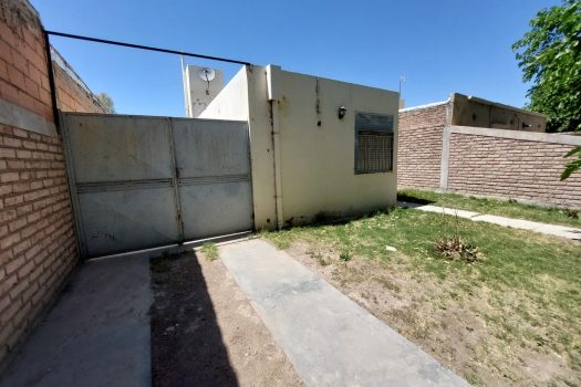 Rawson, casa 2 dorm. zona residencial