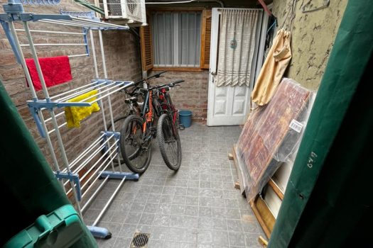 Proxima a Av. Circunvalación, casa 2 dormitorios