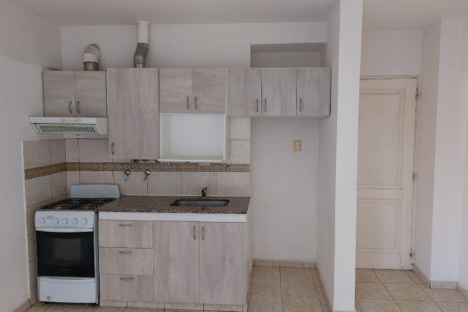 Dpto. céntrico 2 dormitorios, Laprida y Salta