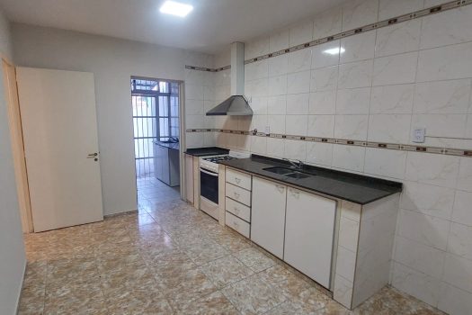 Rivadavia, casa 4 dormitorios, 2 baños