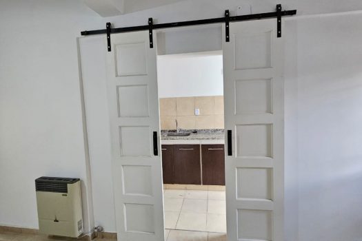 Capital, casa 2 plantas 4 dorm., 2 baños