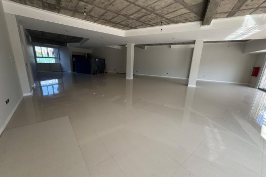 Santa Lucia, local comercial de 239 m2