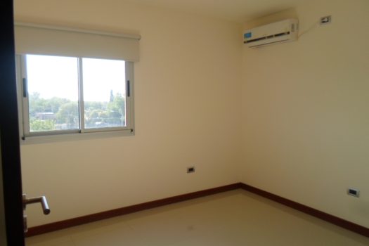 Rivadavia, 2 dorm. cochera y amenities