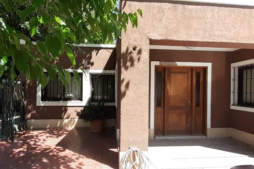 B° del Carmen, casa 3 dorm. 2 baños