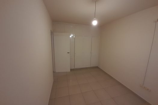 Dpto. sobre Laprida, 2 dorm. y cochera