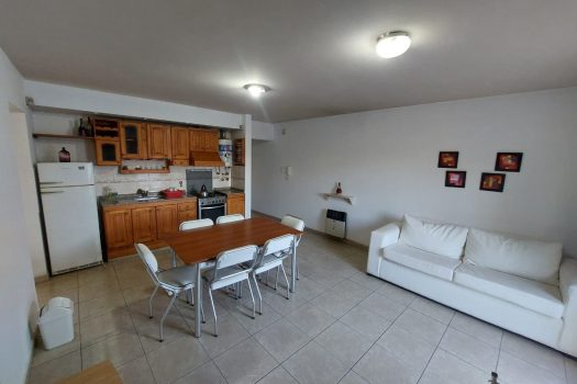 Capital, dpto. 2 dorm. con cochera