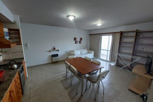 Capital, dpto. 2 dorm. con cochera