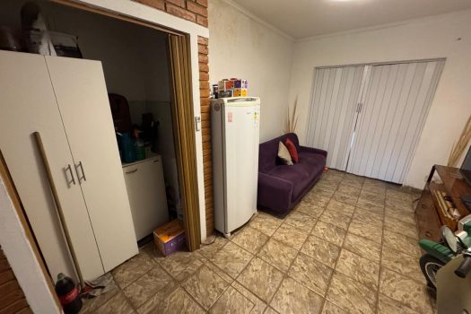 Rivadavia, casa 3 dorm. con cochera.