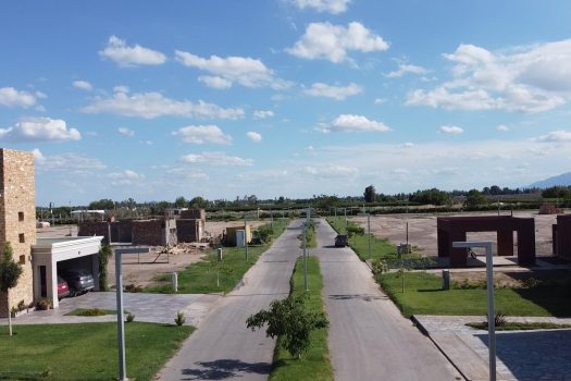 En barrio de categoría, lote de 844 m2