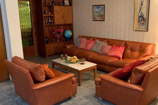 Casa Av. Córdoba y Gnecco 4 dorm. 2 baños