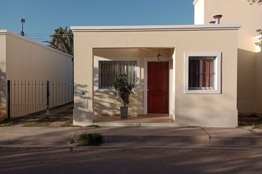 Rivadavia, En barrio privado, casa 3 dorm.