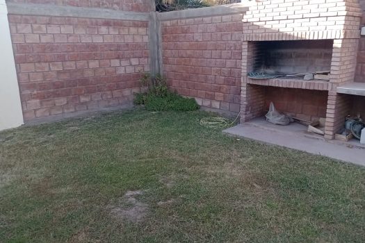 Rivadavia, En barrio privado, casa 3 dorm.
