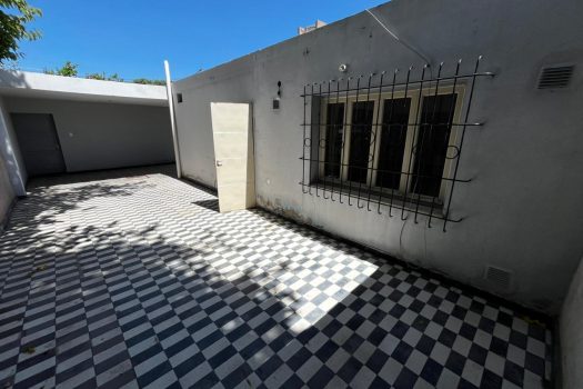 Capital, casa 4 dormitorios 2 baños