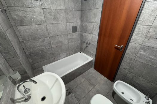 De categoría – 2 dorm. 2 baños y cochera