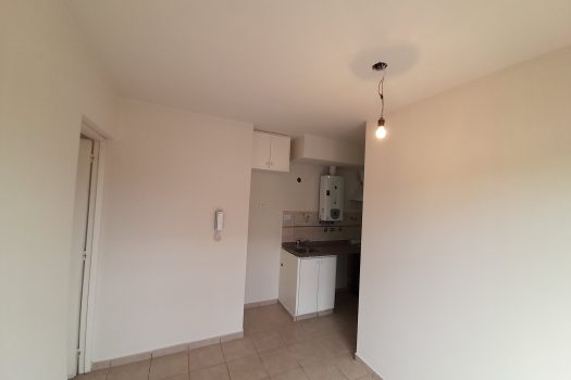 Sobre Agustín Gómez, 1 dormitorio con cochera