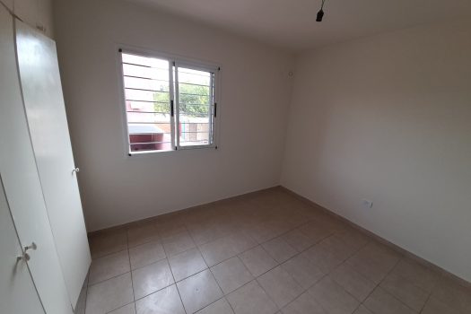 Sobre Agustín Gómez, 1 dormitorio con cochera