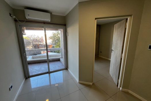 Ccio. M. Auxiliadora, 1 dorm. A/A, cochera