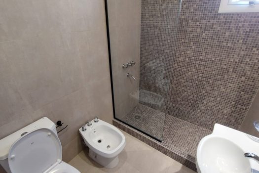 Dpto. 2 dorm. 2 baños full amoblado