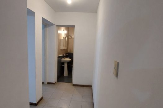 Capital, Dpto. 2 dormitorios con doble cochera.