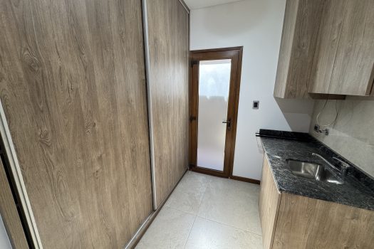B° privado, de categoría, 3 dorm. 3 baños, piscina