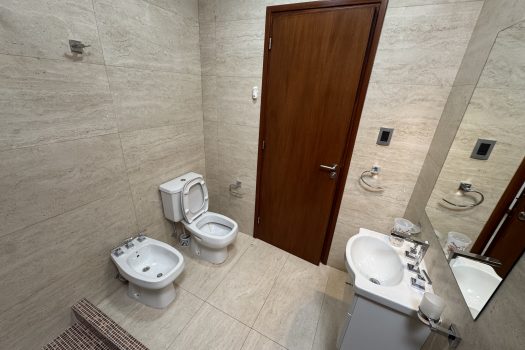 B° privado, de categoría, 3 dorm. 3 baños, piscina