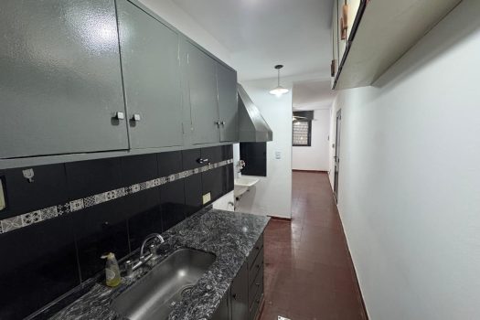 Trinidad, dpto. 2 dorm. con cochera