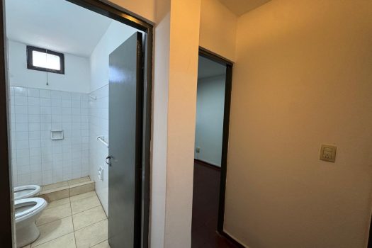 Trinidad, dpto. 2 dorm. con cochera