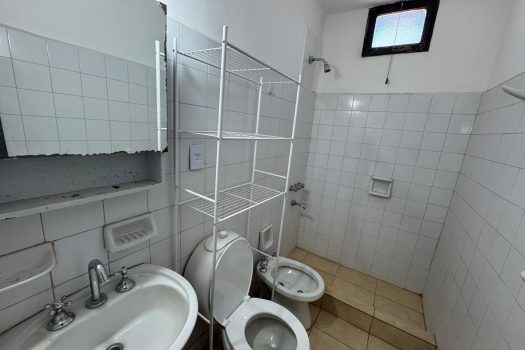 Trinidad, dpto. 2 dorm. con cochera