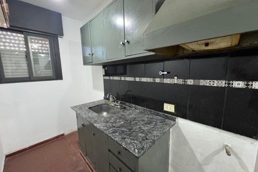 Trinidad, dpto. 2 dorm. con cochera