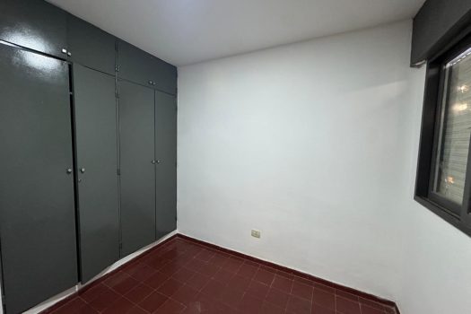 Trinidad, dpto. 2 dorm. con cochera