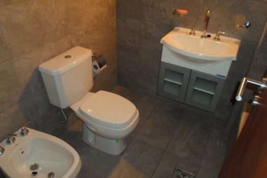 De categoría – 2 dorm. 2 baños y cochera