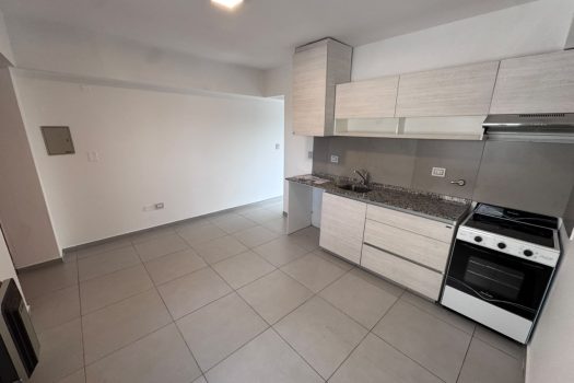 9 de Julio y Conector, 1 dormitorio y cochera