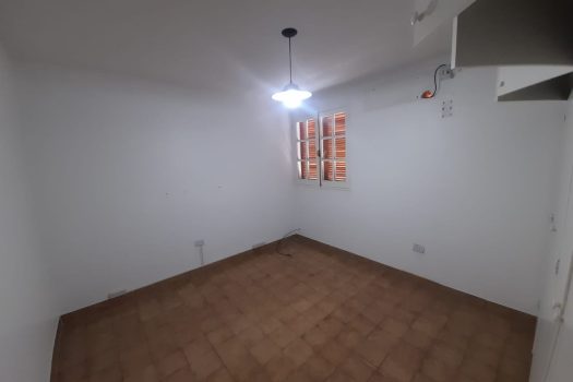 Capital, dpto 2 dorm. con cochera.