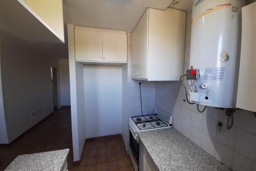 Capital, dpto 2 dorm. con cochera.